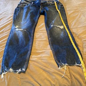 Silver Boyfriend fits like an 18 tag indicated 36